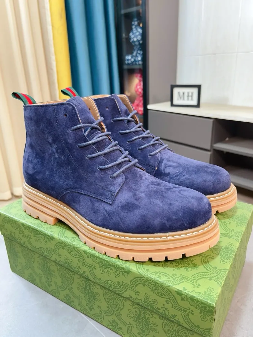 Men's shoes 💰540🌸🌸 (GUCCI) [cow lining plus velvet optional] [can be made without standard] New product Martin boots imported from Canada with full top layer high mercerized frosted fabric, punched using 3D digital technology, high-end and classy, ​​versatile to wear, full of three-dimensionality, close pictures will make you obsessed with the leather. You can't extricate yourself ~ the best on the market.          Fabric: Cowhide/Embossed Lining: Cowhide.          Please make a note when placing an order, sizes: 38-44 (37, 45, 46 can be customized and cannot be returned or exchanged) 5 colors available; black, gray, khaki, coffee, and earthy yellow